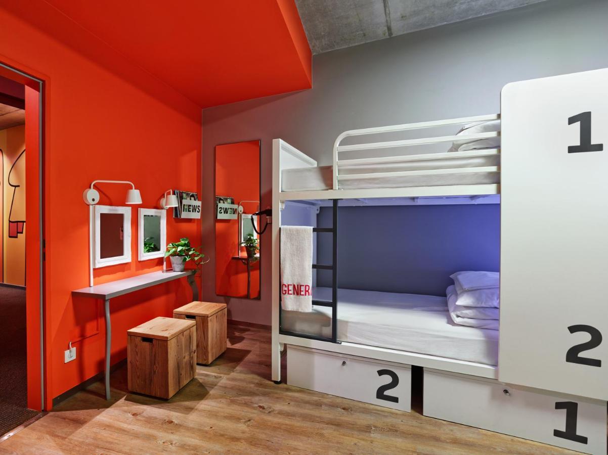 Bed 6-Bed Female Dormitory Room Private Bathroom